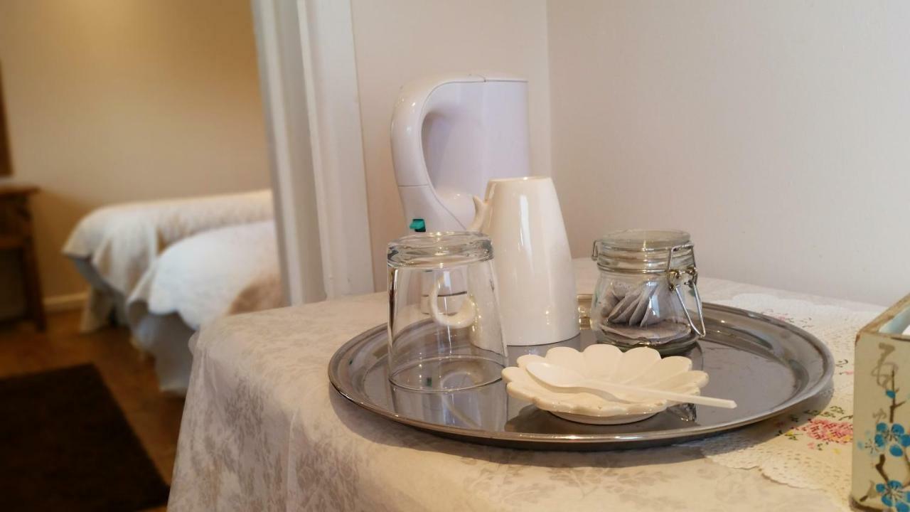 Miltons Country Lodge Lower Langford Esterno foto
