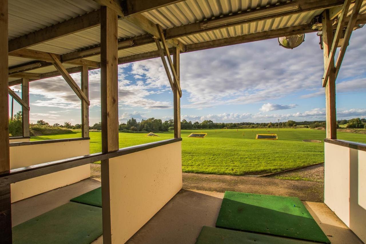 Miltons Country Lodge Lower Langford Esterno foto